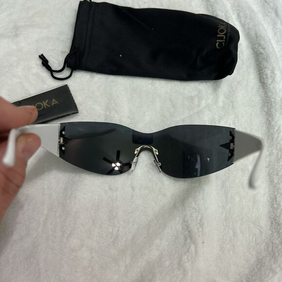 CIJOKA Rimless Shield Sunglasses – Black/White with Silver Star Edge Futuristic. - Picture 3 of 5
